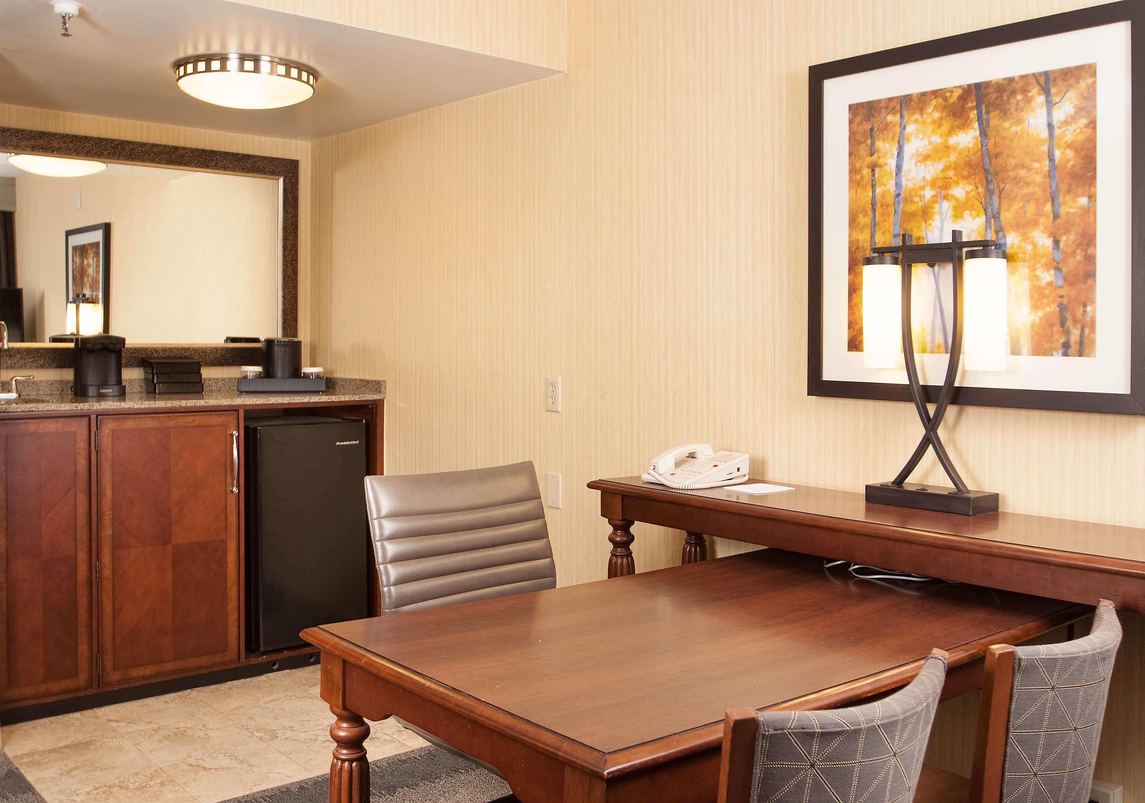 Embassy Suites By Hilton Bloomington/Minneapolis Extérieur photo