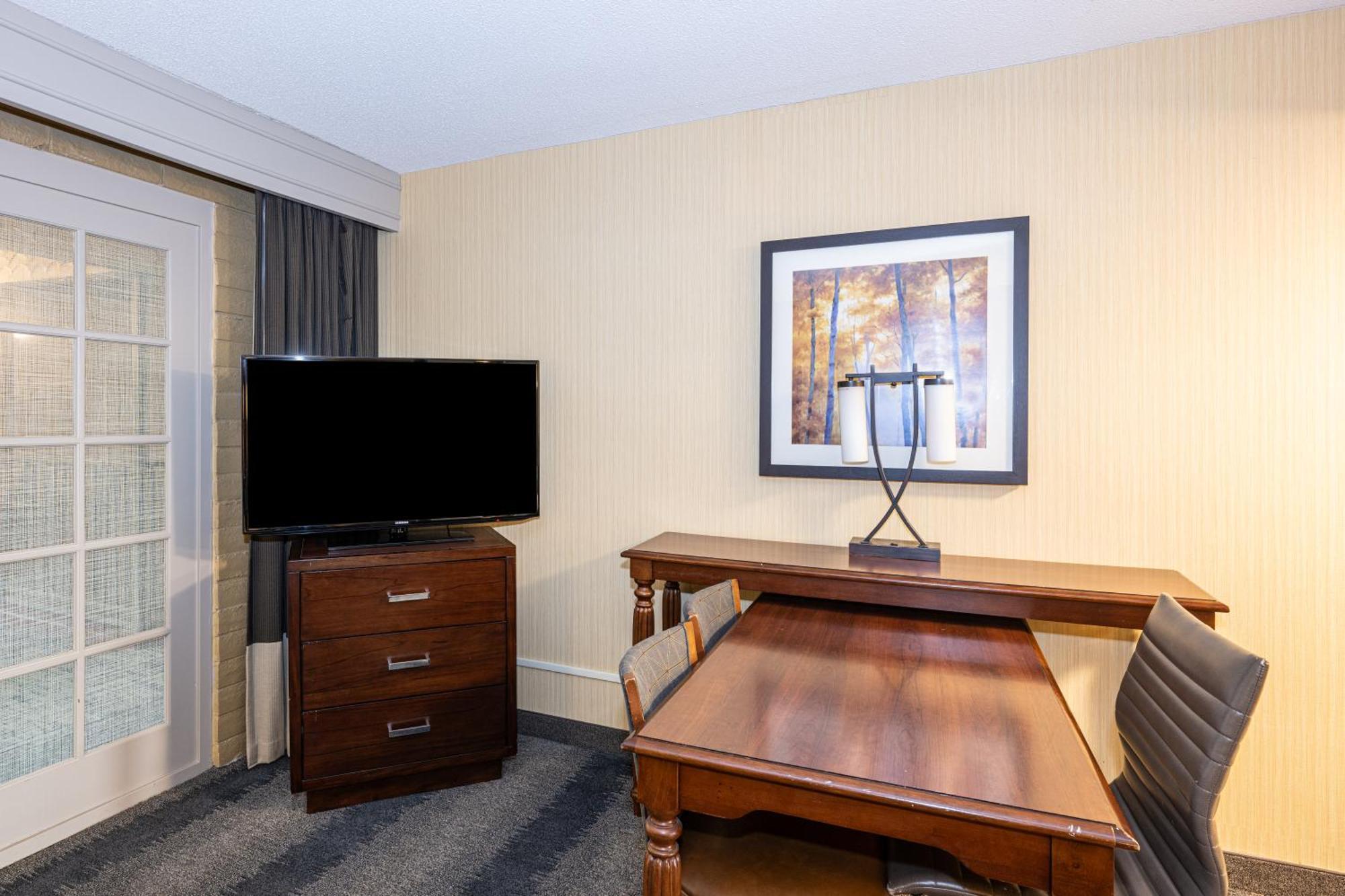 Embassy Suites By Hilton Bloomington/Minneapolis Extérieur photo