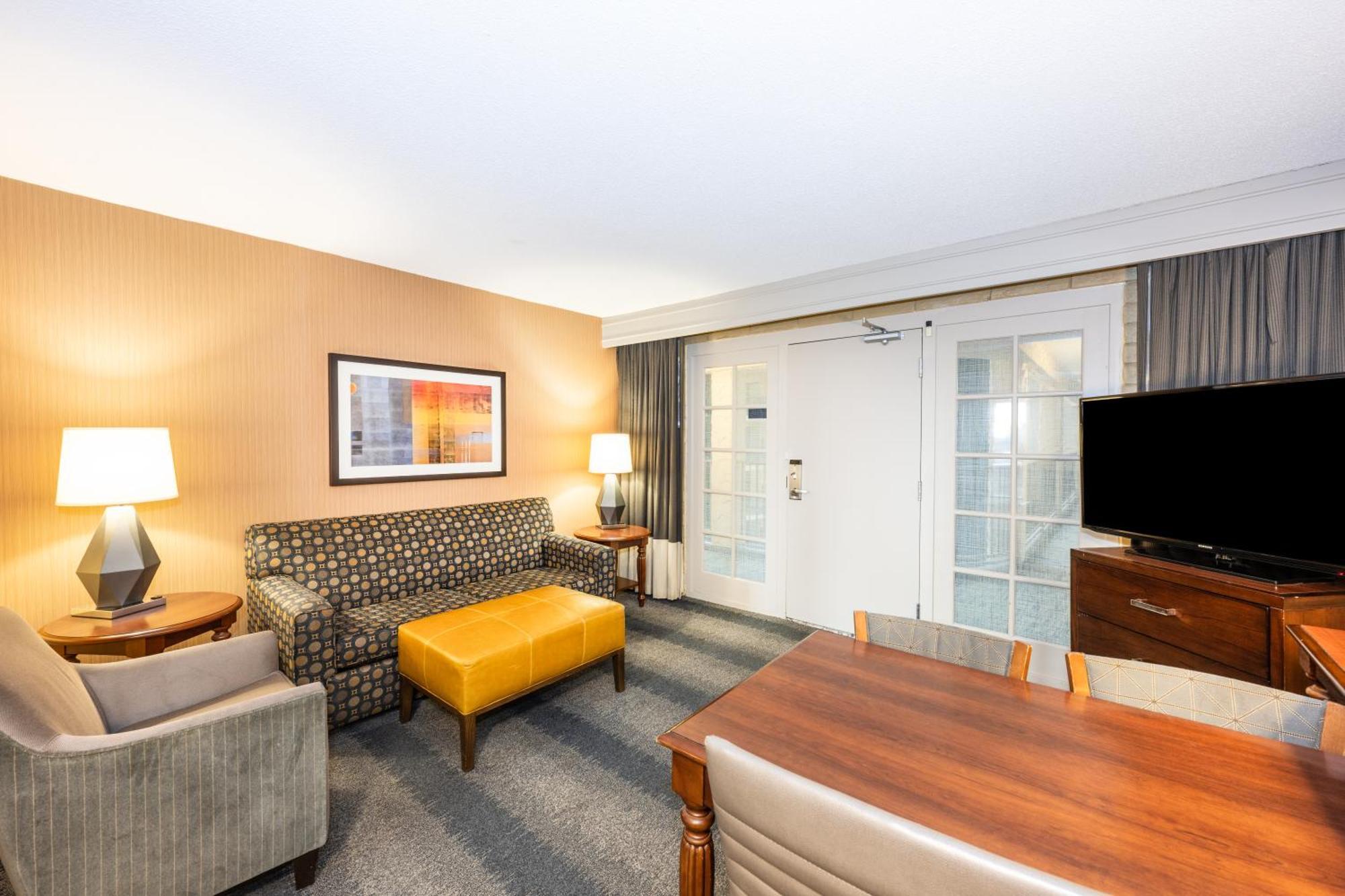 Embassy Suites By Hilton Bloomington/Minneapolis Extérieur photo