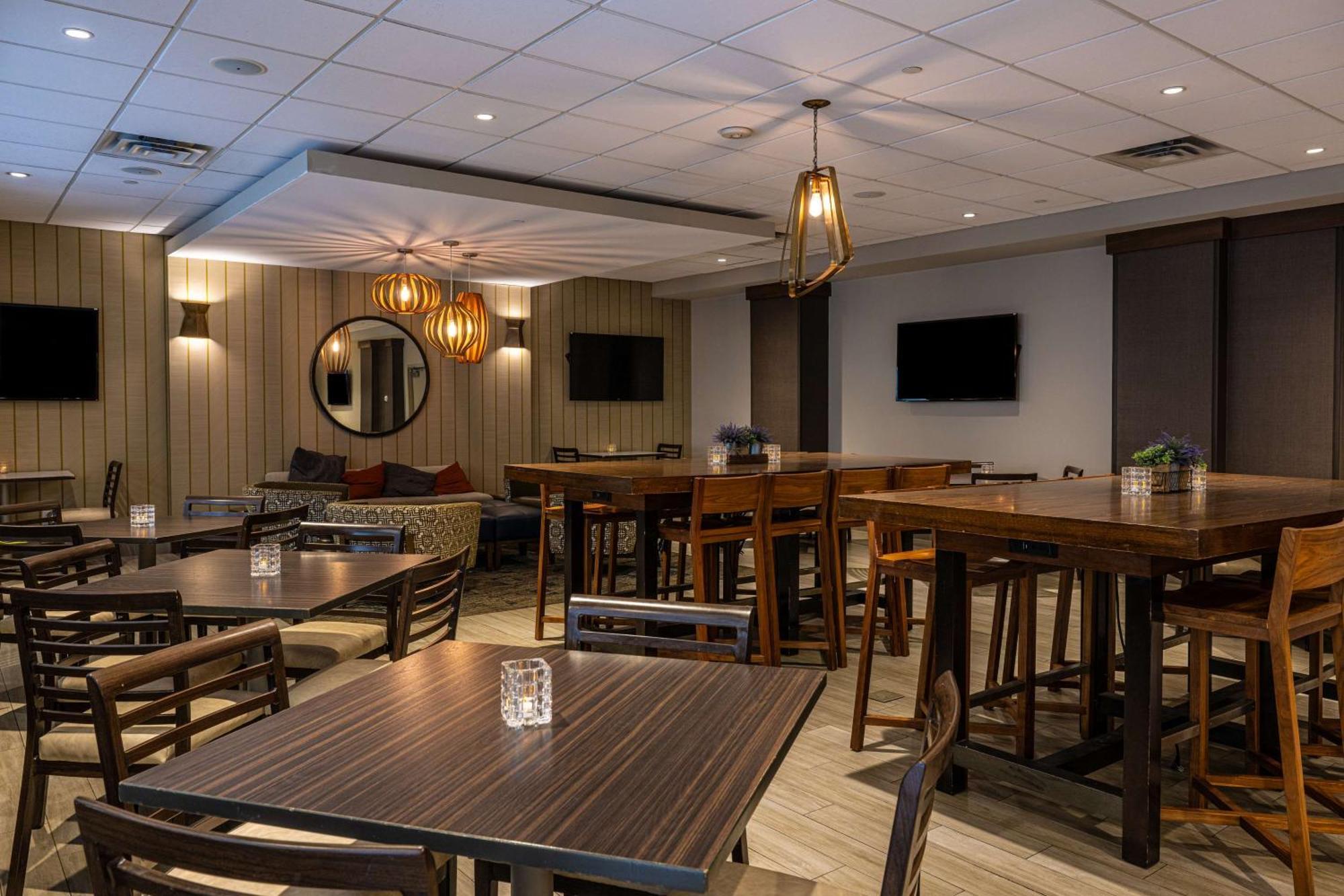 Embassy Suites By Hilton Bloomington/Minneapolis Extérieur photo