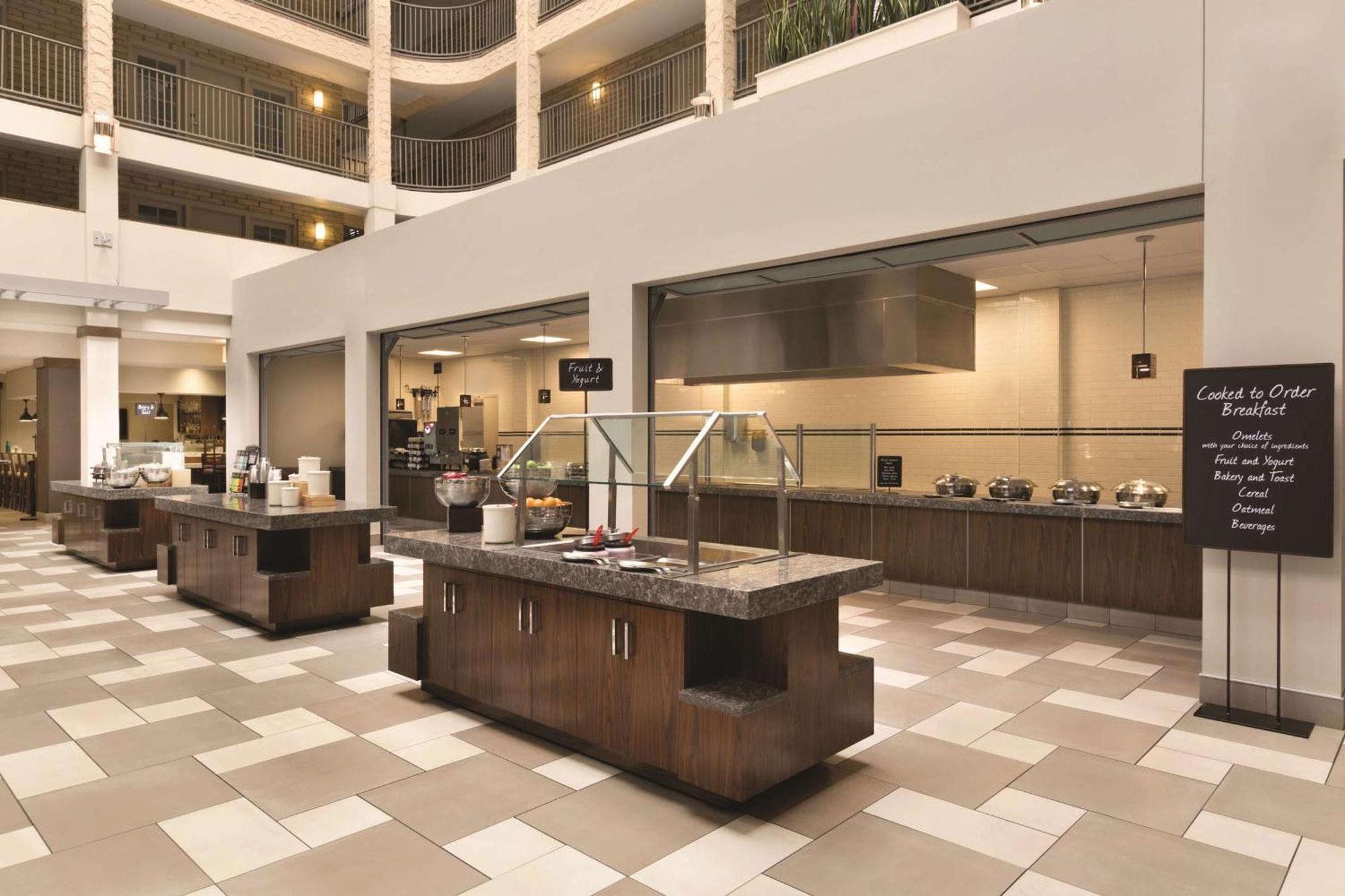 Embassy Suites By Hilton Bloomington/Minneapolis Extérieur photo