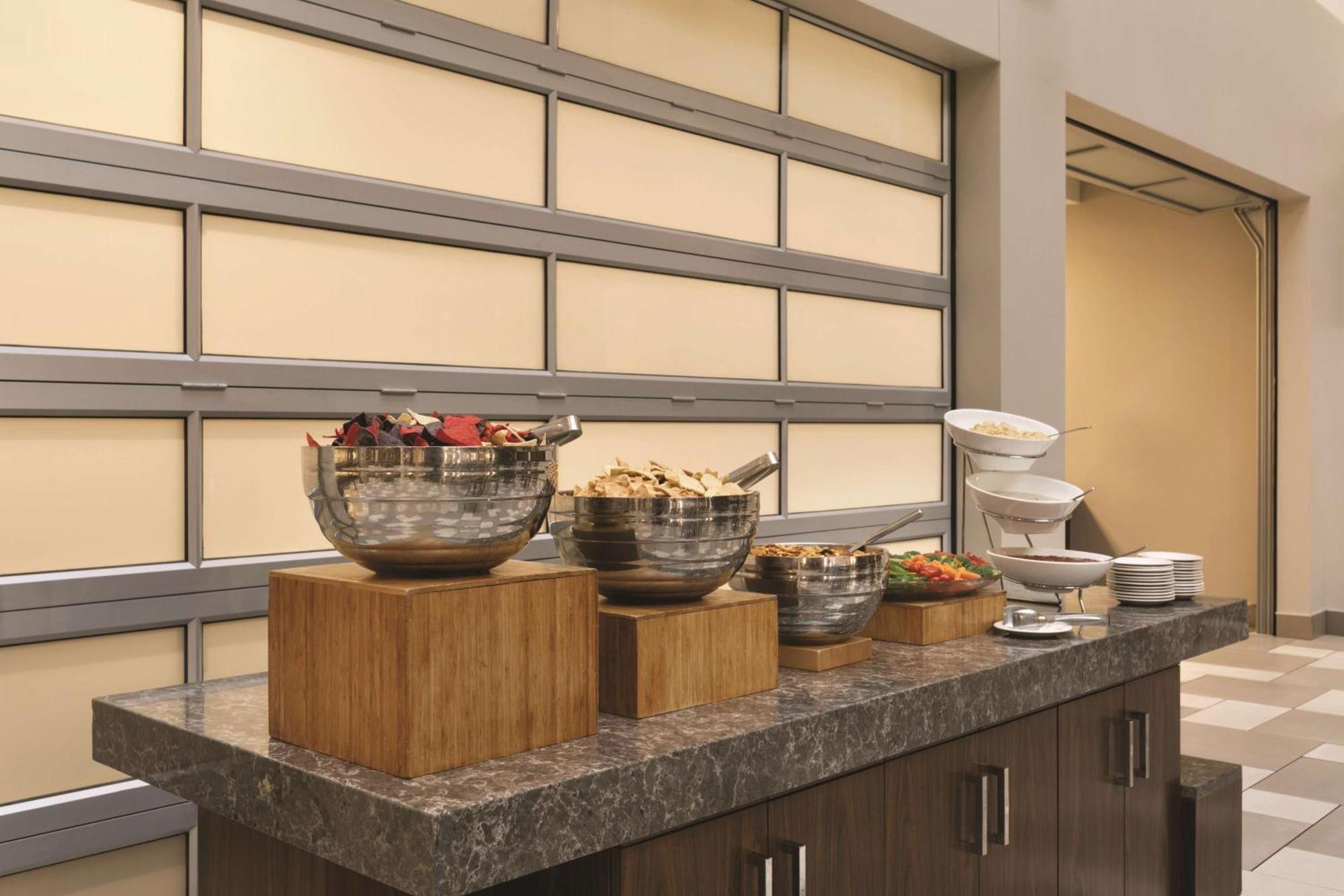 Embassy Suites By Hilton Bloomington/Minneapolis Extérieur photo