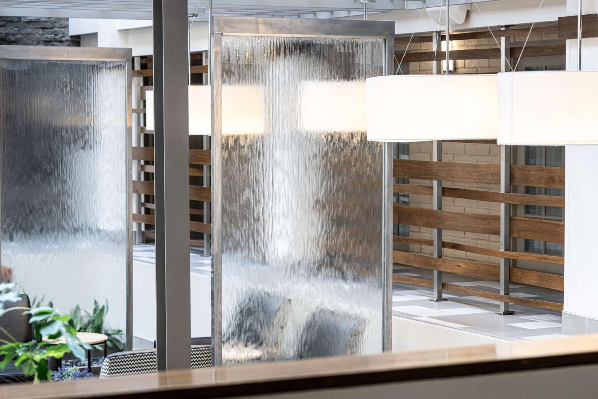 Embassy Suites By Hilton Bloomington/Minneapolis Extérieur photo